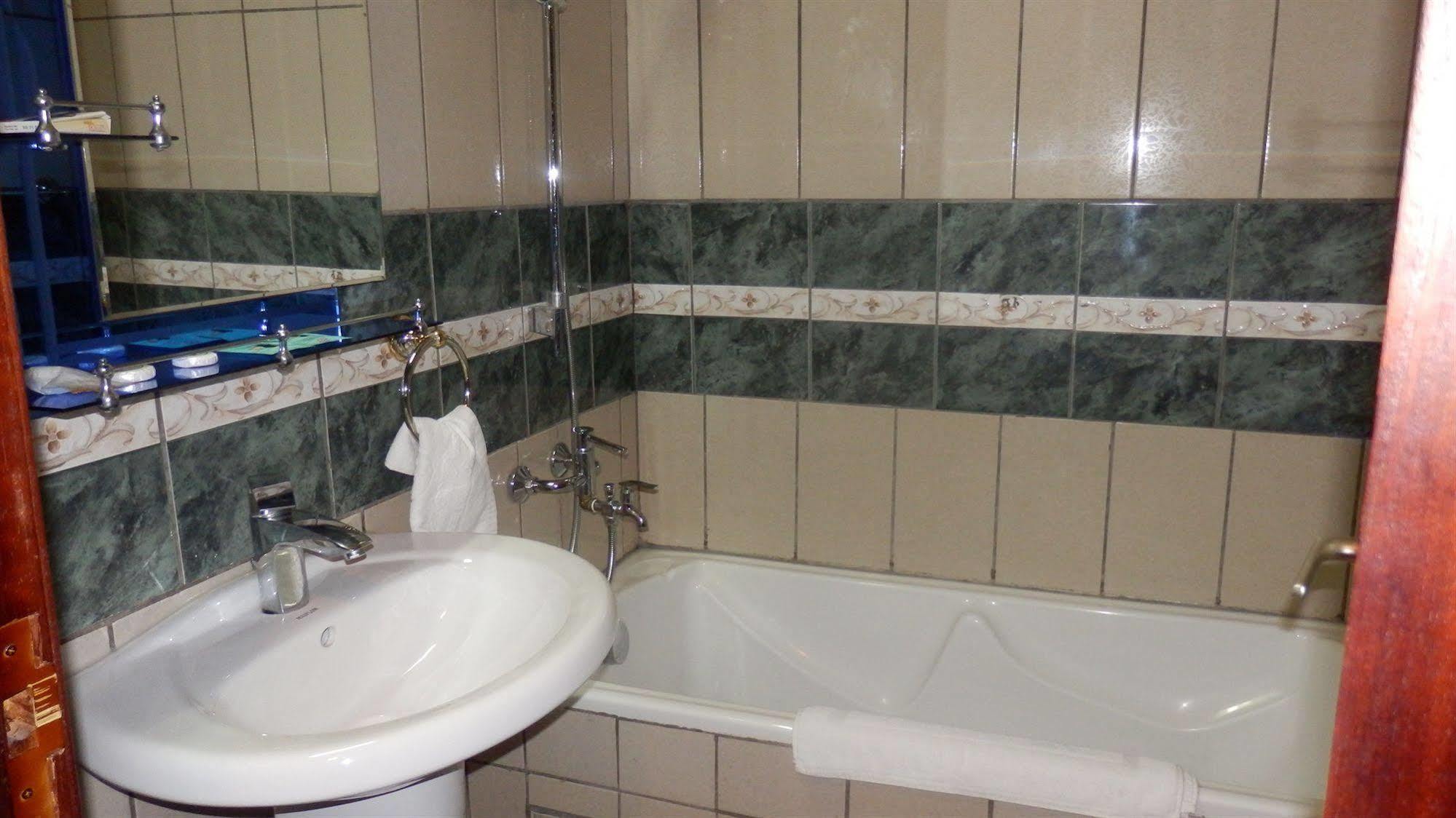 VallaE Des Princes Ha”Tel Douala Extérieur photo